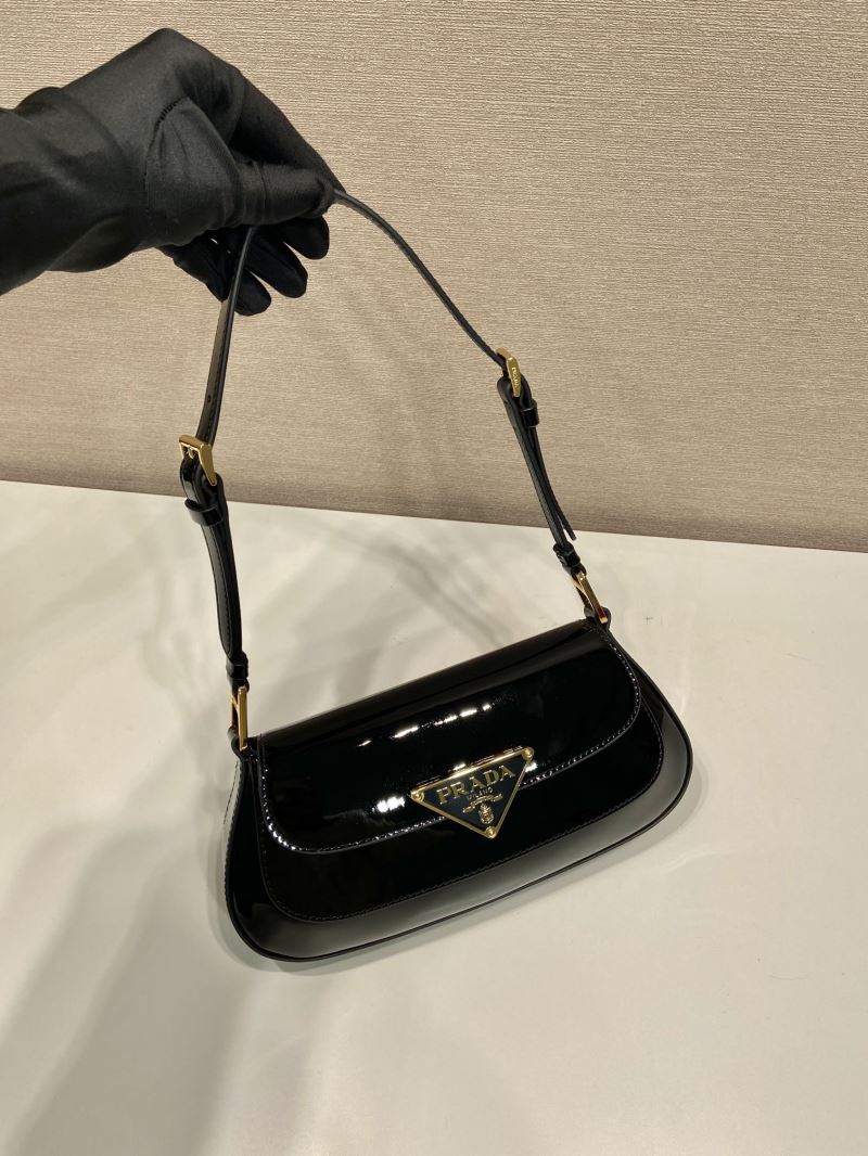 Pra*a cleo bags